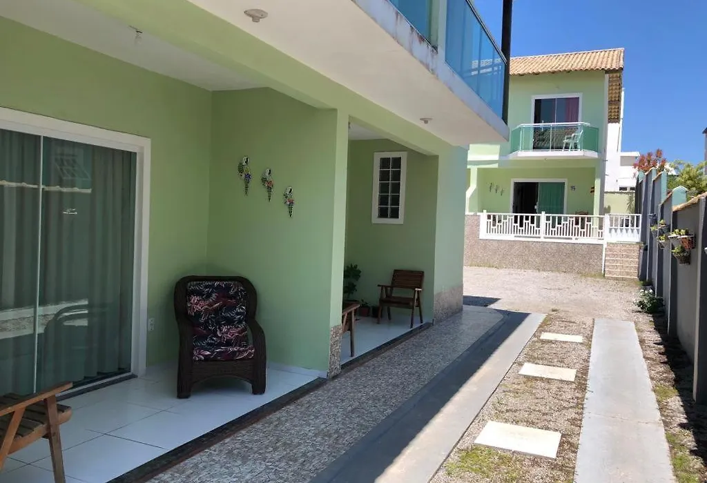 CASAS DUPLEX 2 QUARTOS na beira da praia de Figueira - Arraial do Cabo - RJ - Máx 5 hóspedes com 2 suítes, ou Máx 7 Hóspedes com sala de TV e churrasqueira - NÃO FORNECEMOS ROUPA DE CAMA E TOALHAS!-1